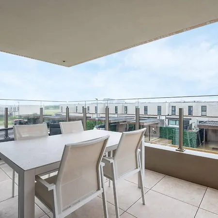 Apartment Luxurious With 2 Bedrooms And Balcony *
