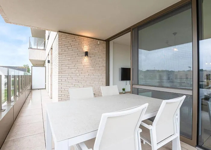 Apartment Luxurious With 2 Bedrooms And Balcony Ostend