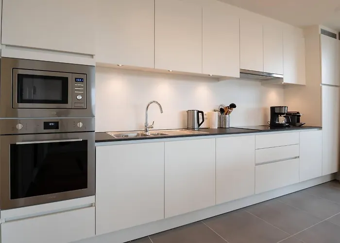 Luxurious With 2 Bedrooms And Balcony Apartamento Ostend