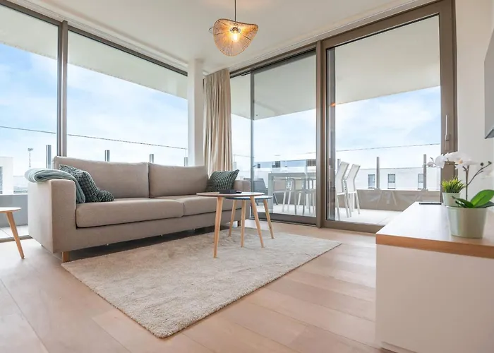 Luxurious With 2 Bedrooms And Balcony Ostend